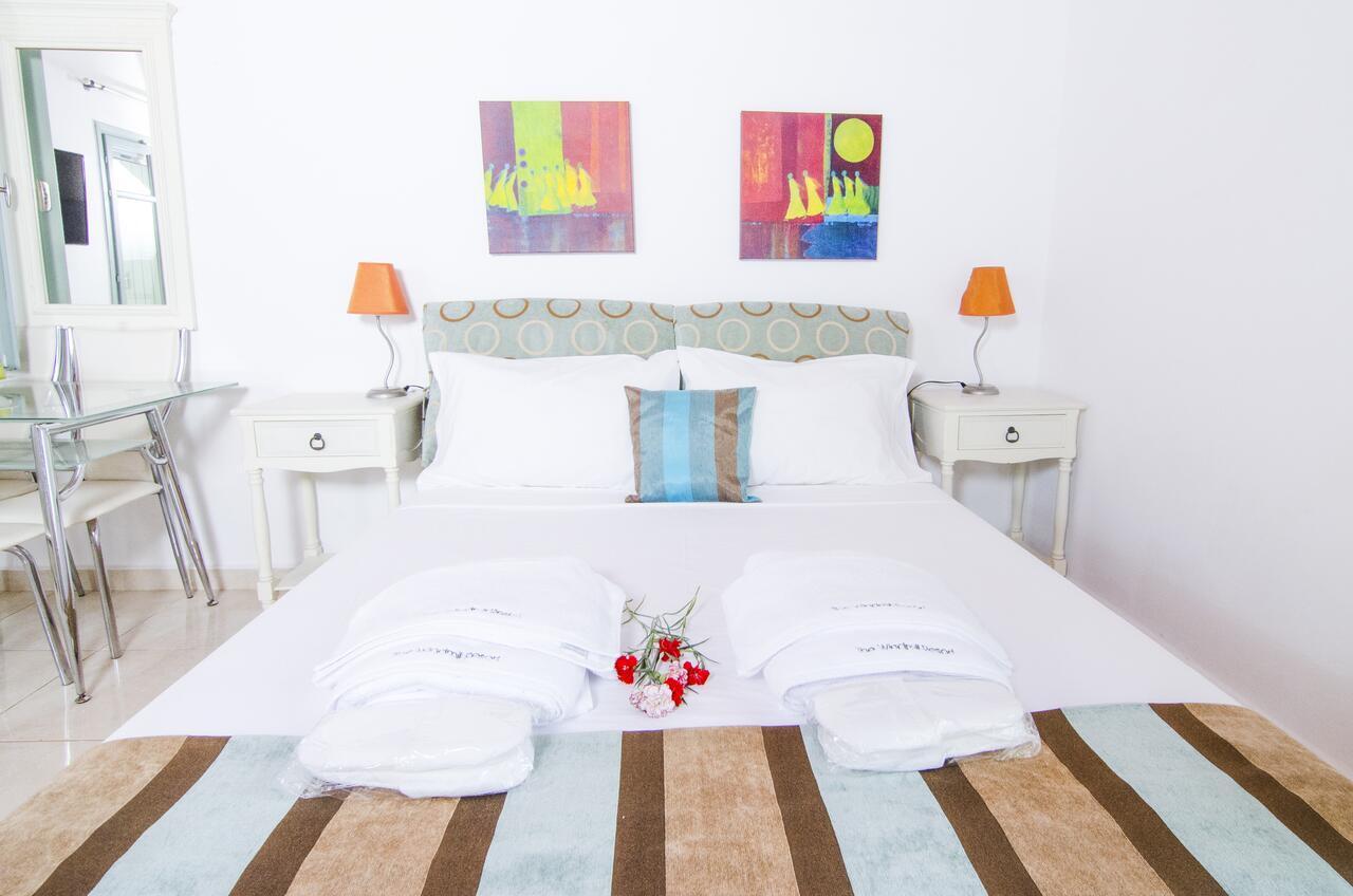 The Windmill Resort Mitáta Екстериор снимка